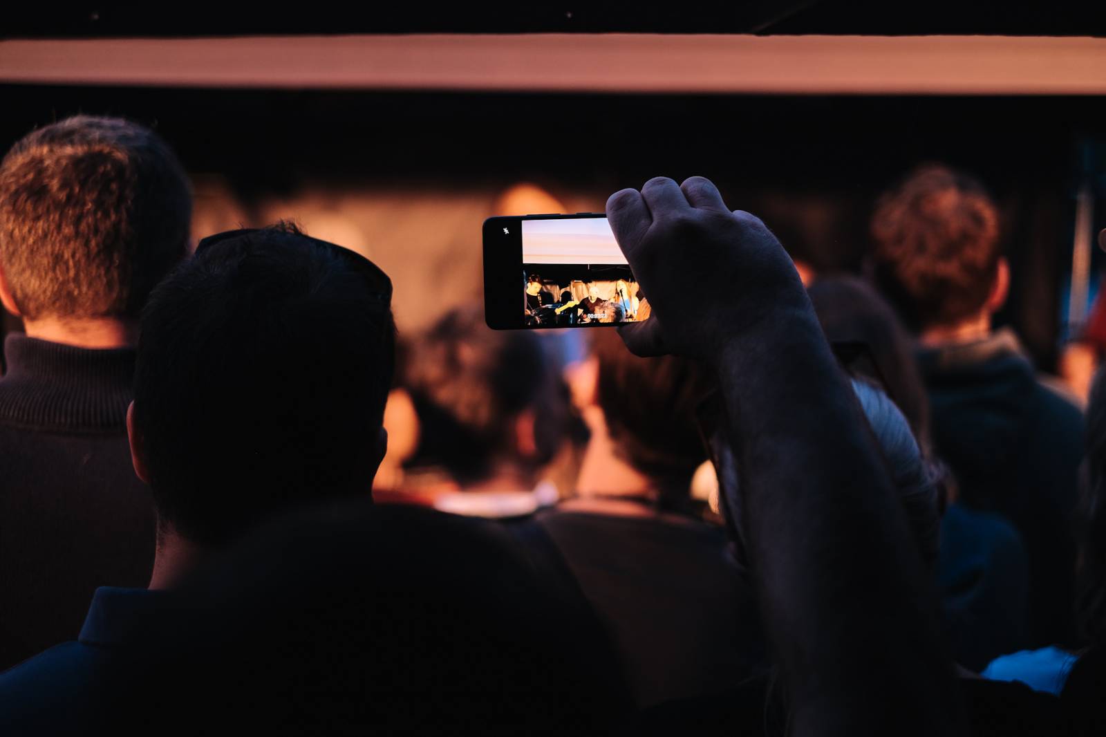 Kateřina Marie Tichá s Bandjeez zazpívali fanouškům na Vltavě, potěšili i novými písněmi