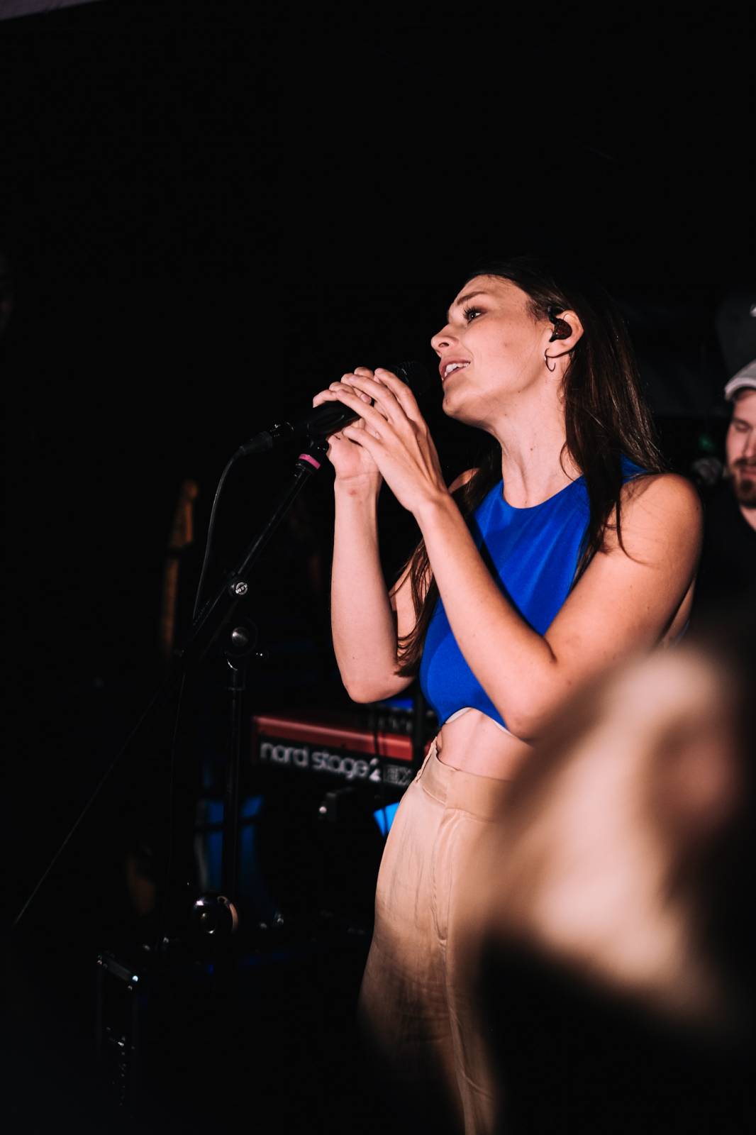 Kateřina Marie Tichá s Bandjeez zazpívali fanouškům na Vltavě, potěšili i novými písněmi