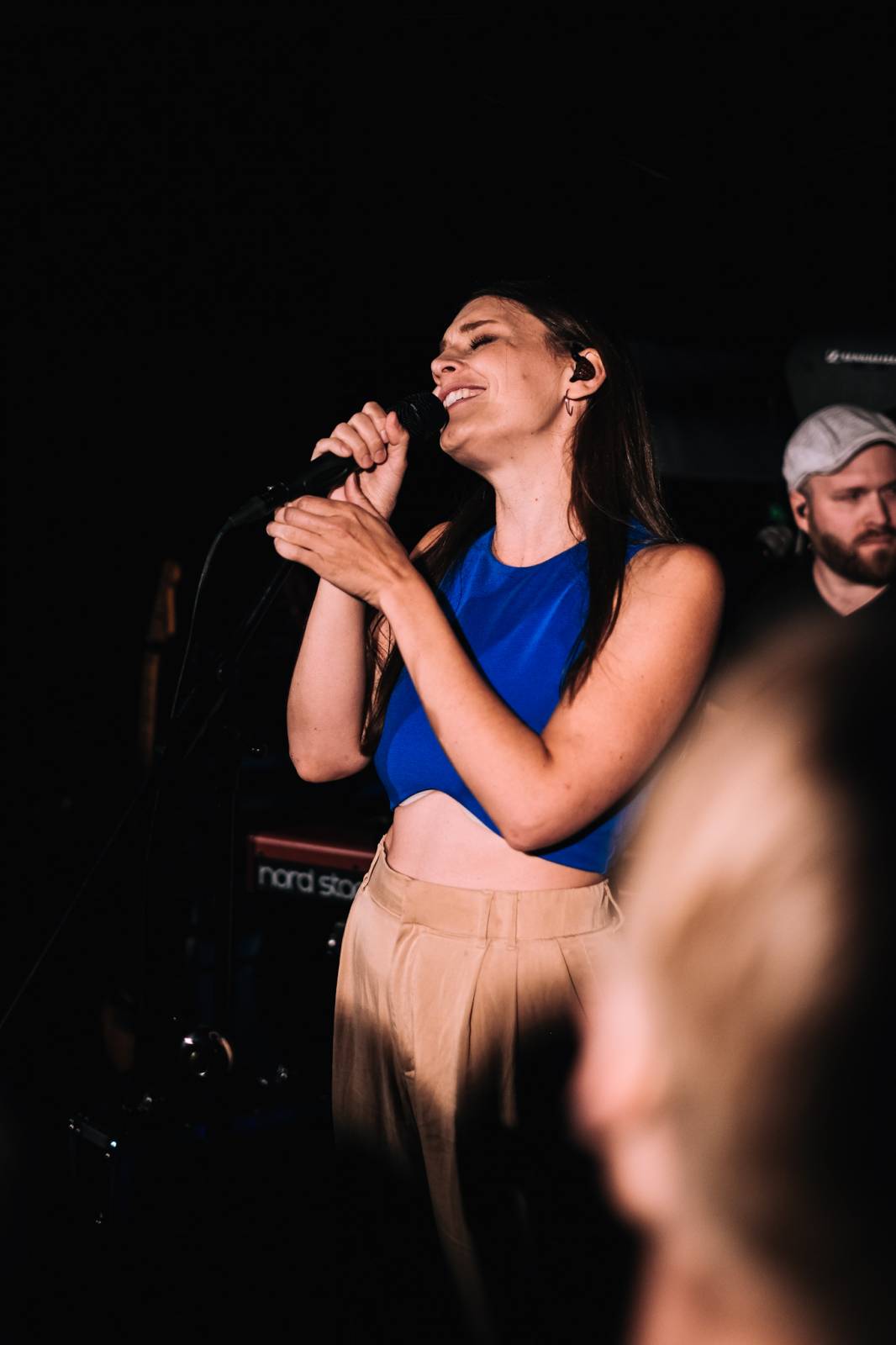 Kateřina Marie Tichá s Bandjeez zazpívali fanouškům na Vltavě, potěšili i novými písněmi