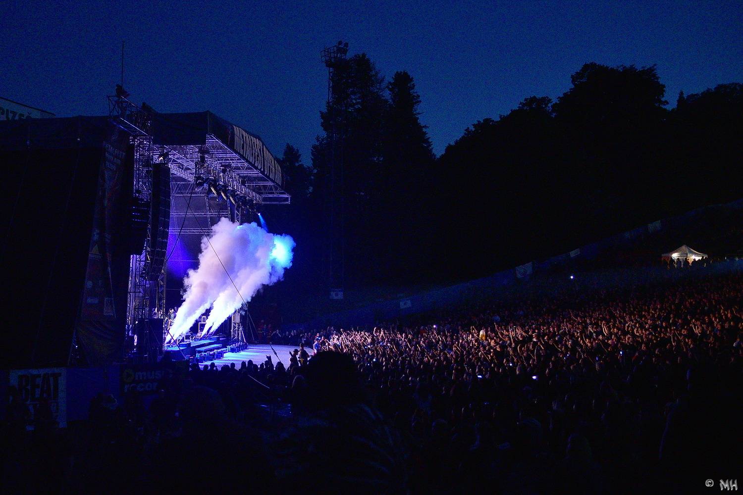 Metalové burácení v Plzni pokračuje. Doro oslavila narozeniny, vystoupili i Running Wild nebo Majestica