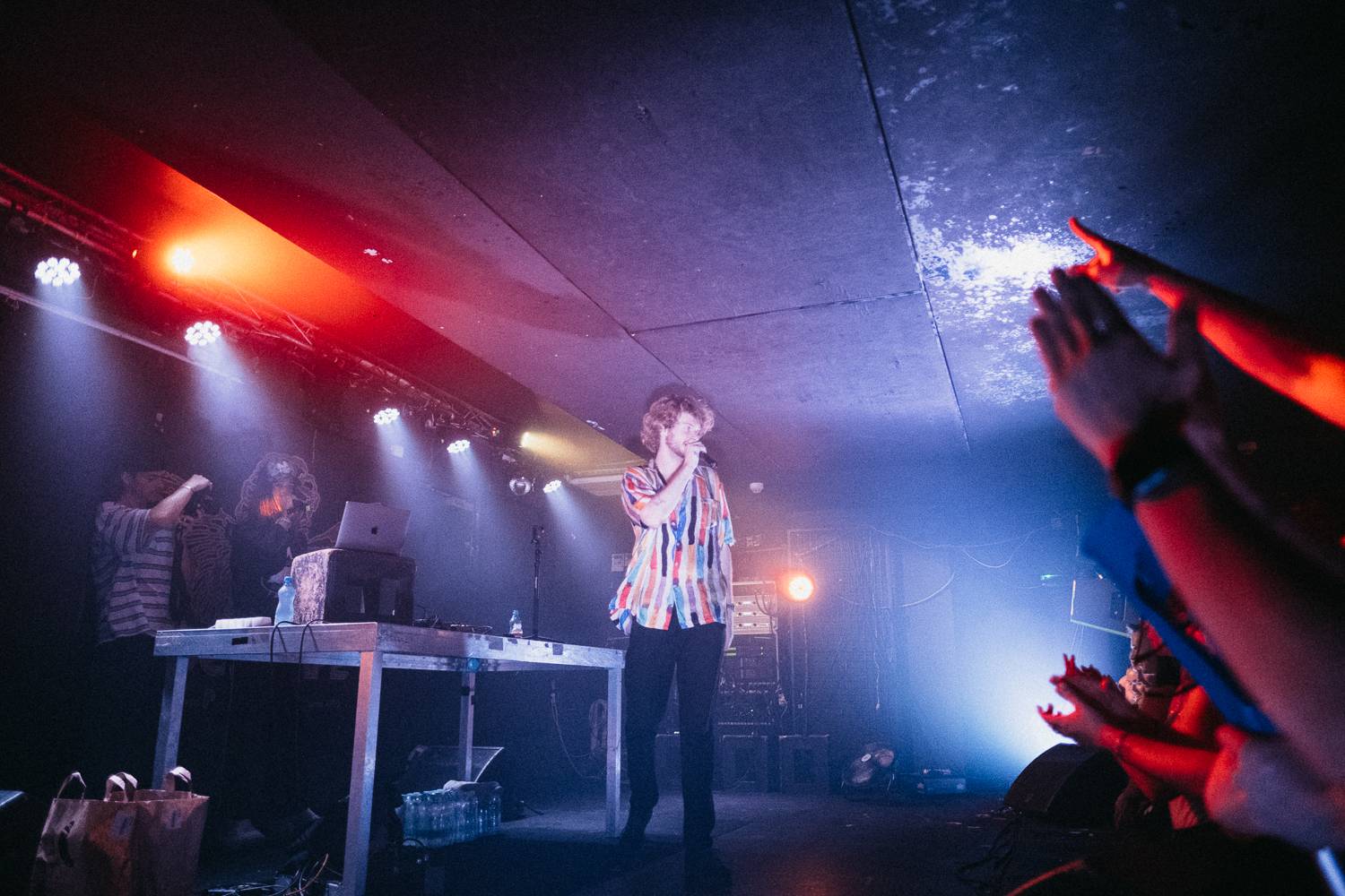 Pulzující trap, který cvičil s publikem. Yung Gravy dorazil do Prahy