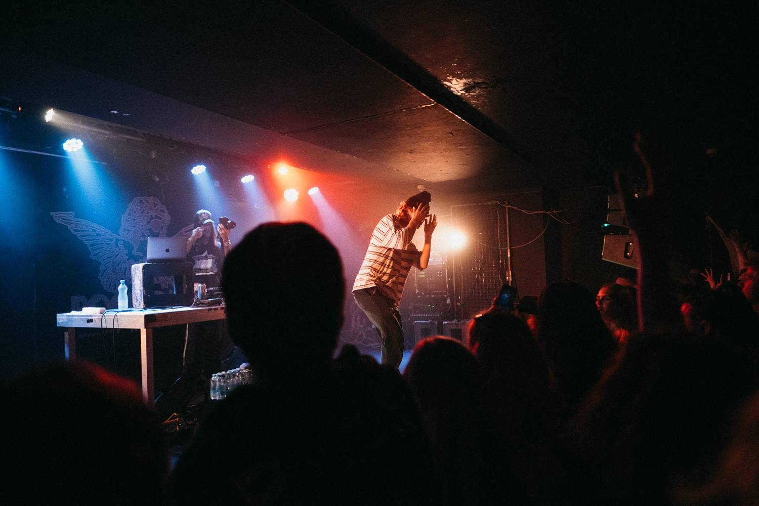 Pulzující trap, který cvičil s publikem. Yung Gravy dorazil do Prahy