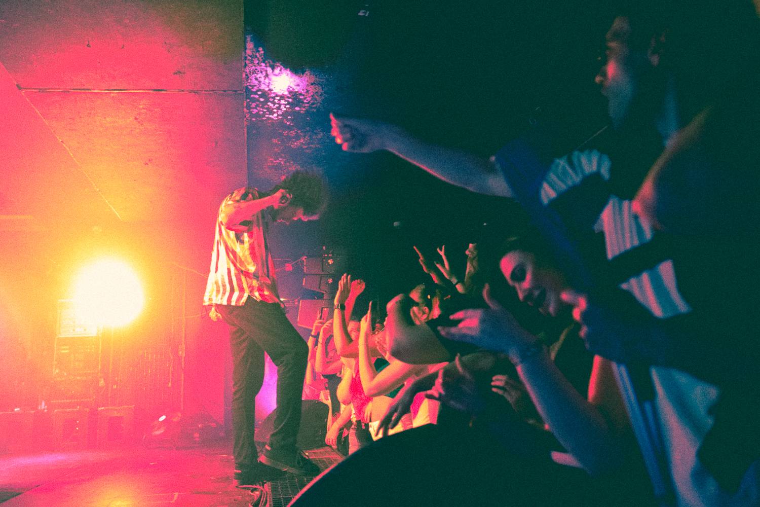 Pulzující trap, který cvičil s publikem. Yung Gravy dorazil do Prahy