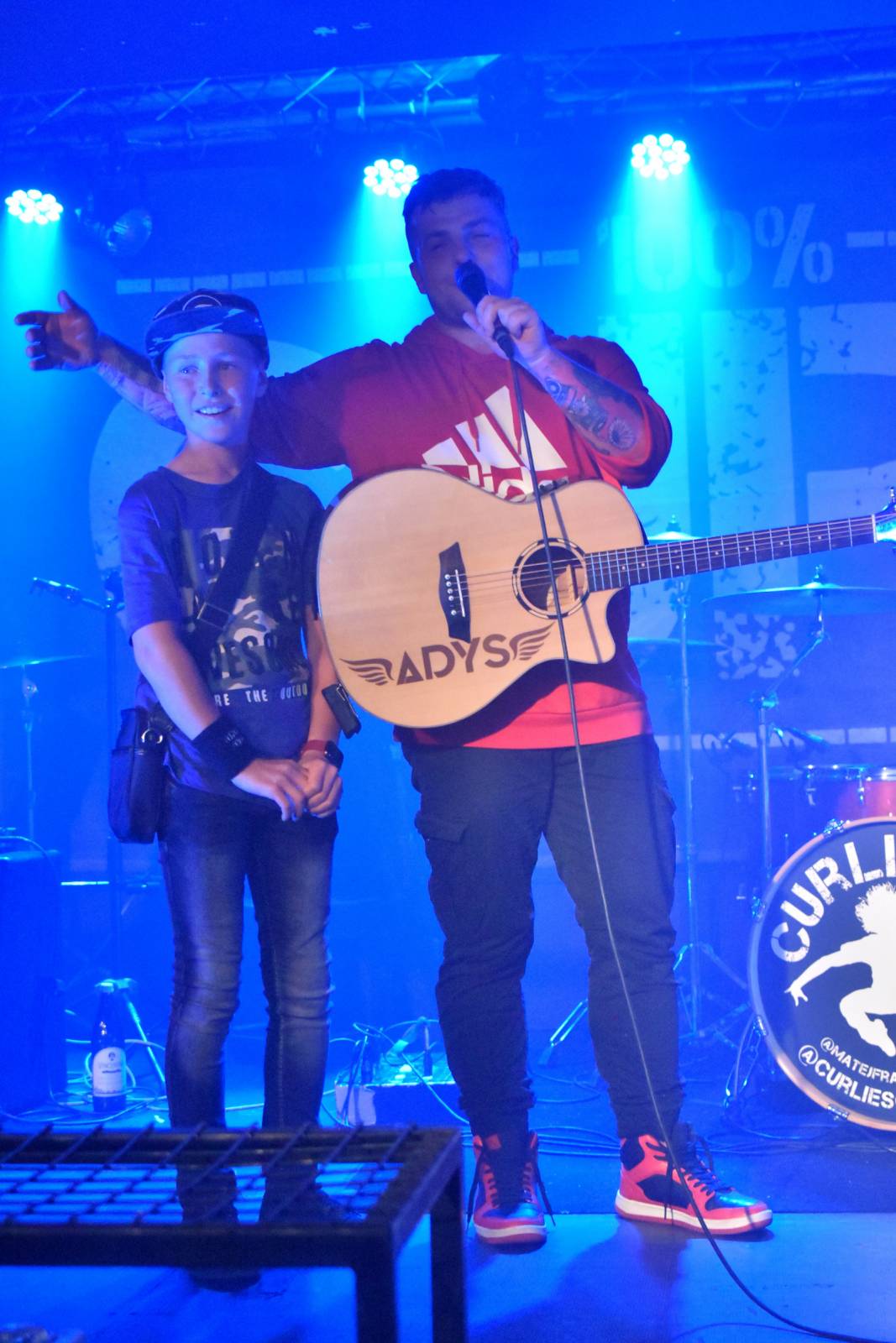 Adys do Rock Café přivezli Poslední kapku romantiky, Curlies Sousedku  