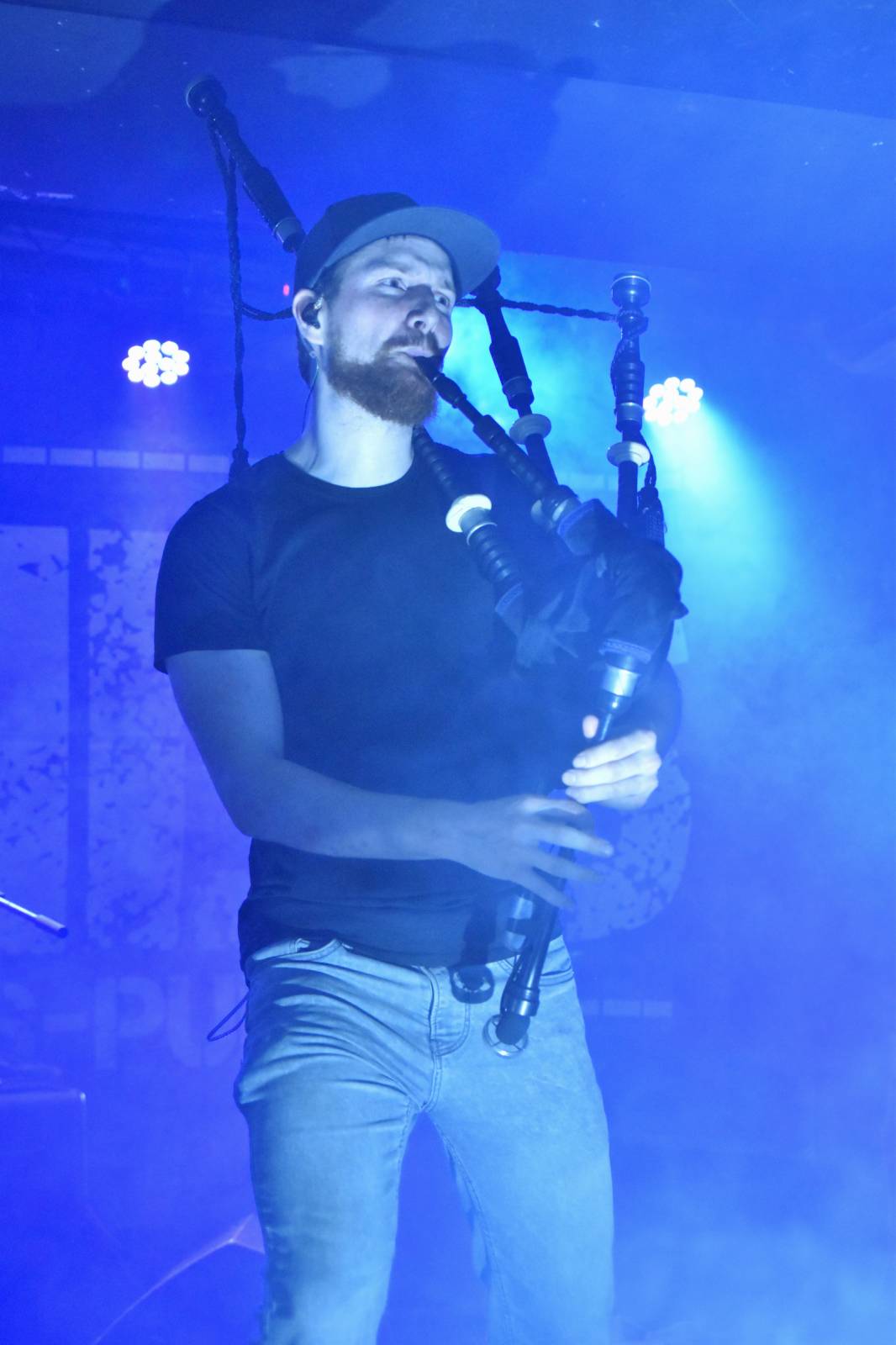 Adys do Rock Café přivezli Poslední kapku romantiky, Curlies Sousedku  