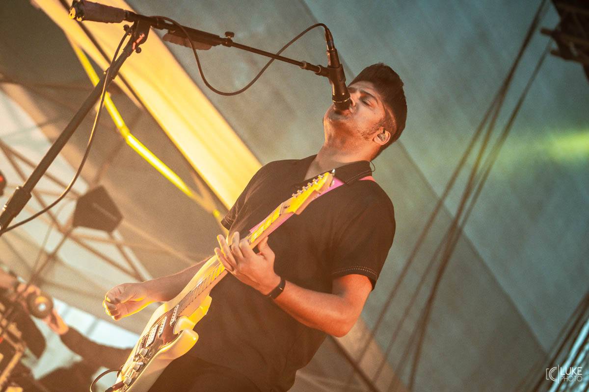 Kanadští Billy Talent zahráli v Brně na Výstavišti. Ani deštěm se fanoušci nenechali odradit