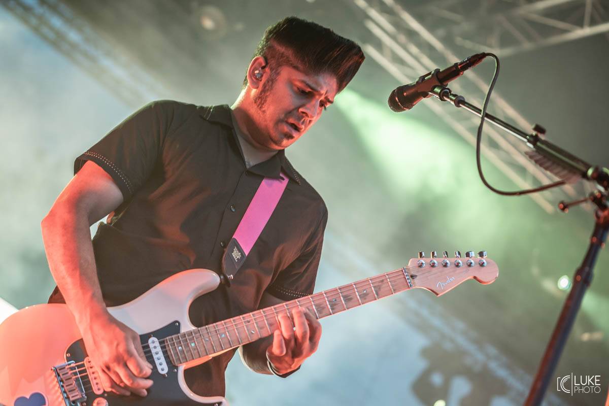 Kanadští Billy Talent zahráli v Brně na Výstavišti. Ani deštěm se fanoušci nenechali odradit