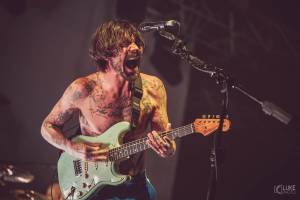 V Hradci Králové začal Rock For People. První den festivalu odstartovali Biffy Clyro, Idles a Skindred