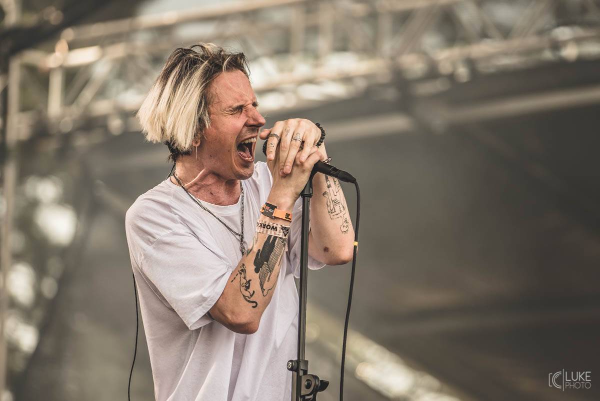 Druhý den Rock For People nabídl Skillet, Royal Blood, Neck Deep i Enter Shikari