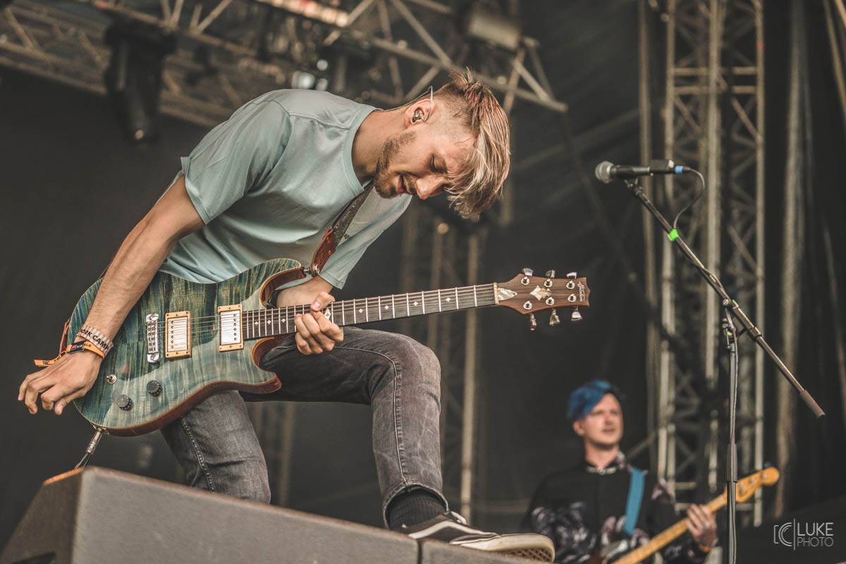 Druhý den Rock For People nabídl Skillet, Royal Blood, Neck Deep i Enter Shikari