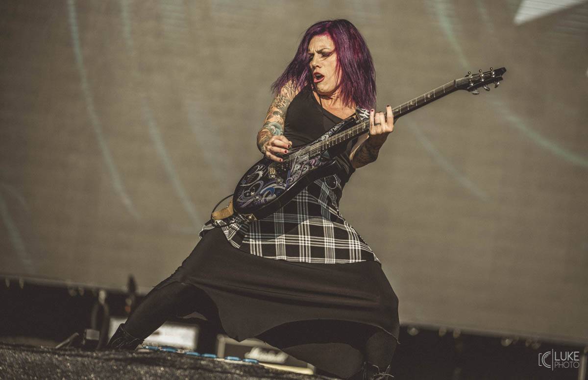 Druhý den Rock For People nabídl Skillet, Royal Blood, Neck Deep i Enter Shikari