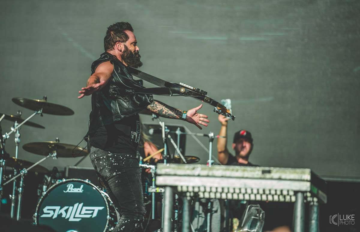 Druhý den Rock For People nabídl Skillet, Royal Blood, Neck Deep i Enter Shikari