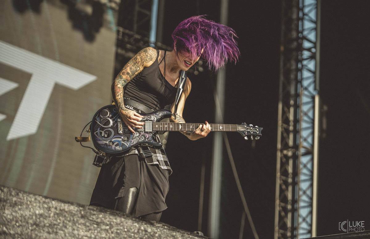 Druhý den Rock For People nabídl Skillet, Royal Blood, Neck Deep i Enter Shikari