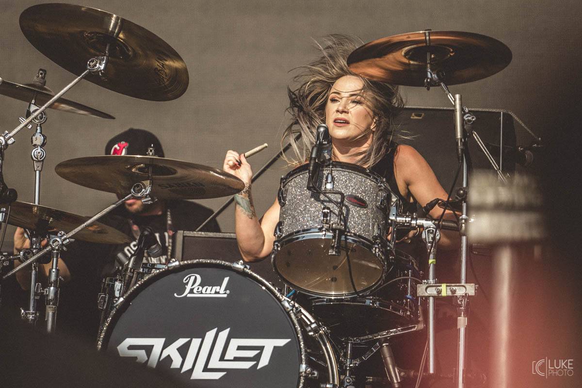 Druhý den Rock For People nabídl Skillet, Royal Blood, Neck Deep i Enter Shikari