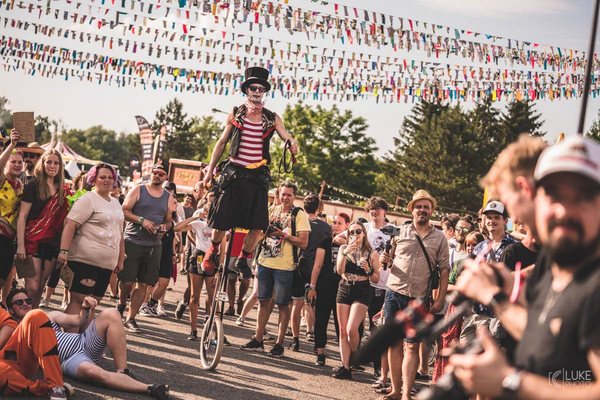 Druhý den Rock For People nabídl Skillet, Royal Blood, Neck Deep i Enter Shikari