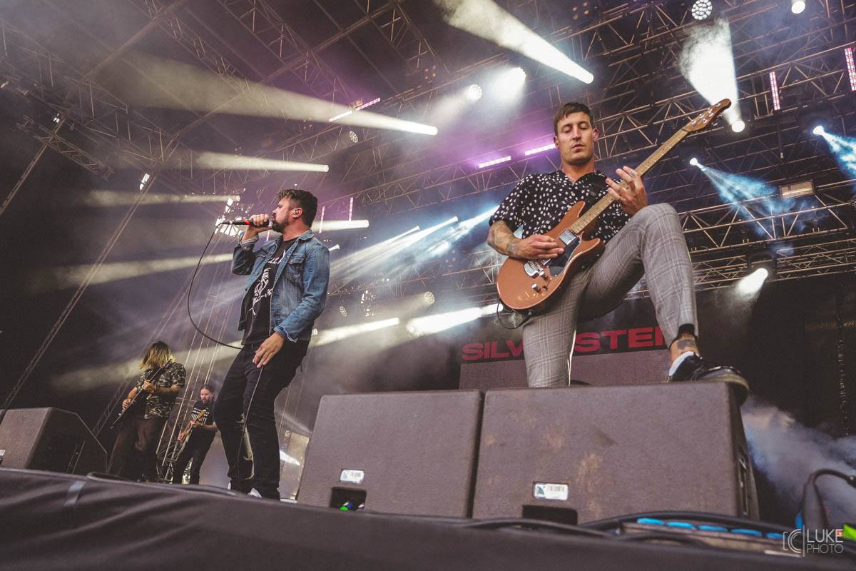 Druhý den Rock For People nabídl Skillet, Royal Blood, Neck Deep i Enter Shikari