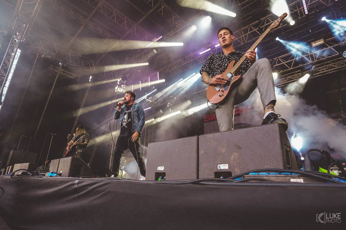 Druhý den Rock For People nabídl Skillet, Royal Blood, Neck Deep i Enter Shikari