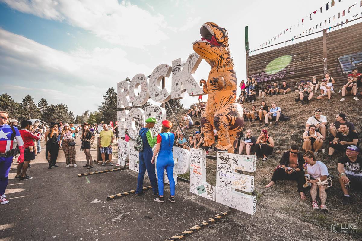 Druhý den Rock For People nabídl Skillet, Royal Blood, Neck Deep i Enter Shikari