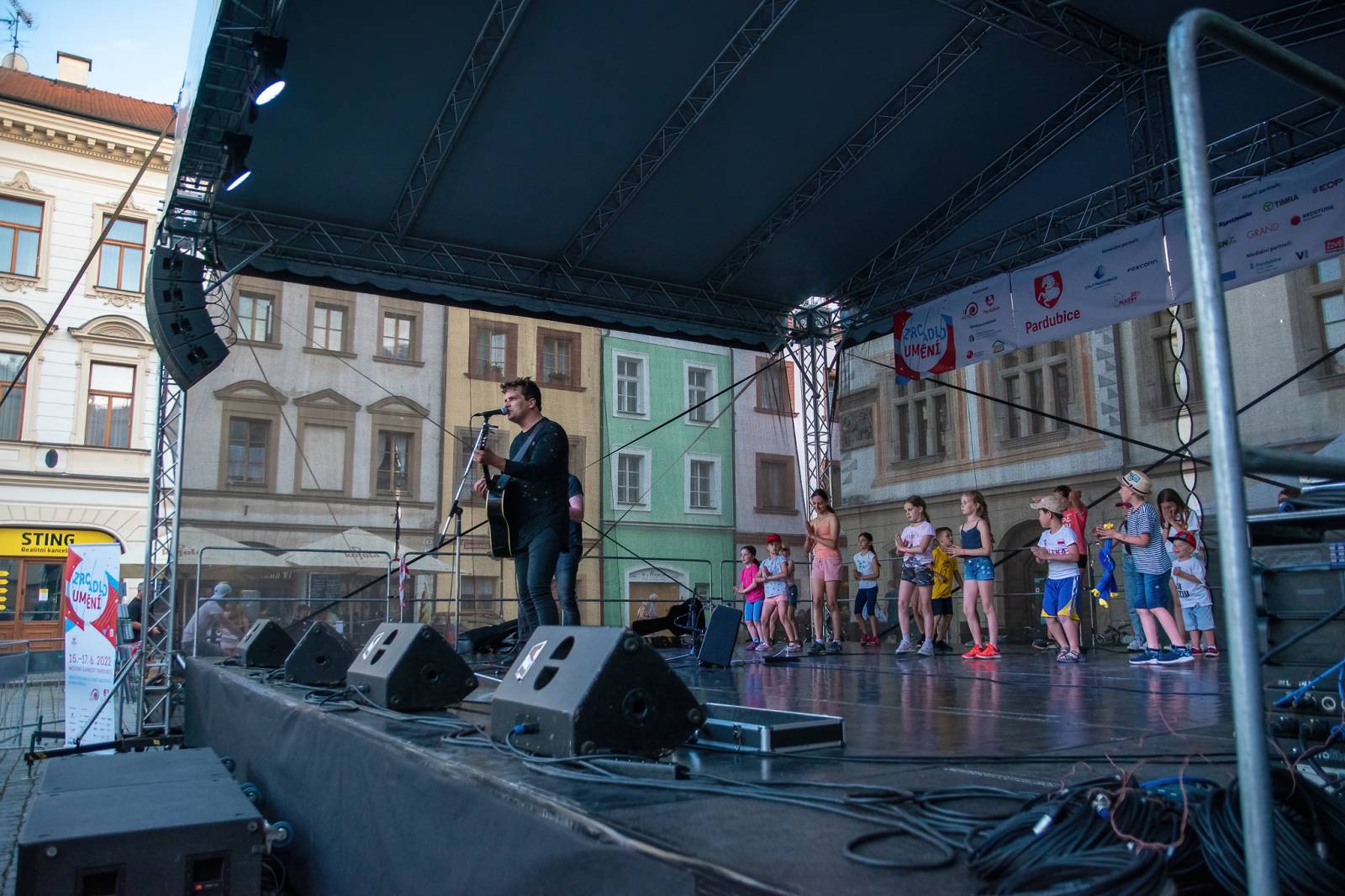 Julian Záhorovský a Kevin byli hvězdami pardubického Zrcadla umění