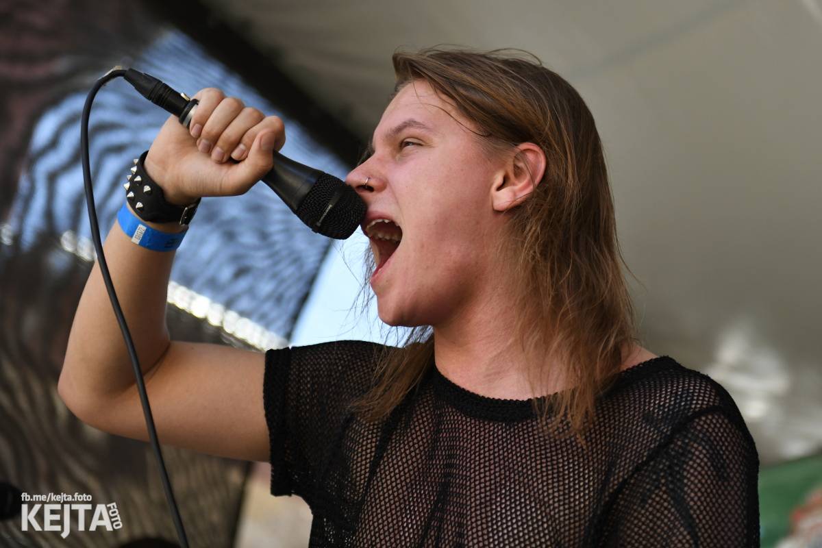 Punk Rock for Ferdinand: nejen dospěláci pařili na RV-4, The Fialky nebo !V.V.Ú.