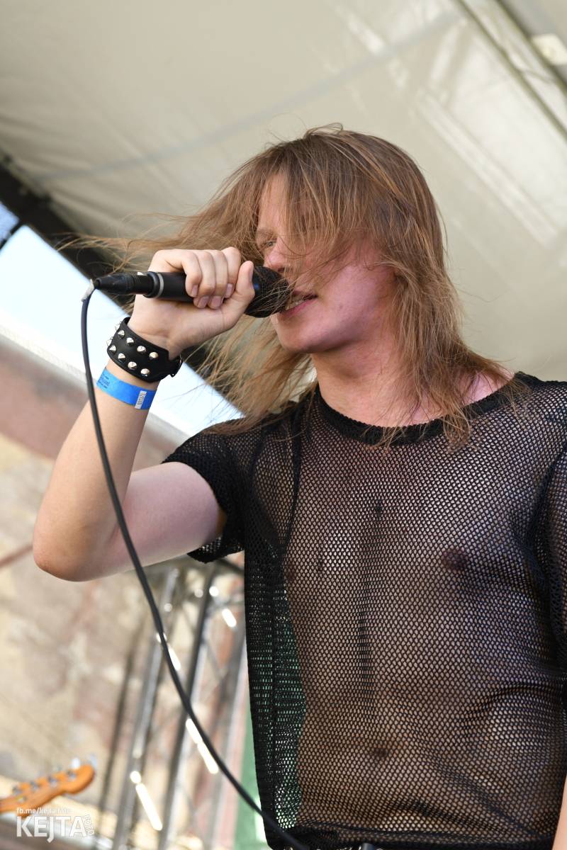 Punk Rock for Ferdinand: nejen dospěláci pařili na RV-4, The Fialky nebo !V.V.Ú.