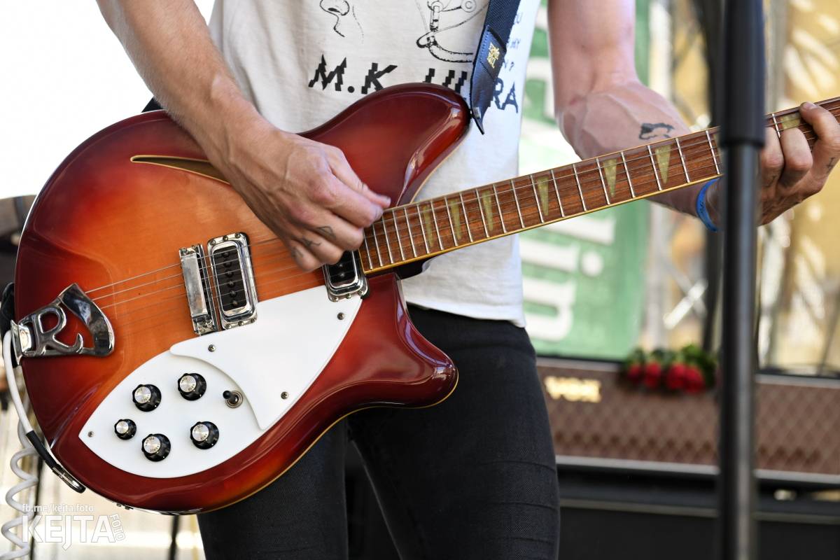 Punk Rock for Ferdinand: nejen dospěláci pařili na RV-4, The Fialky nebo !V.V.Ú.