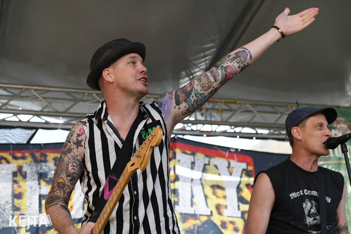 Punk Rock for Ferdinand: nejen dospěláci pařili na RV-4, The Fialky nebo !V.V.Ú.