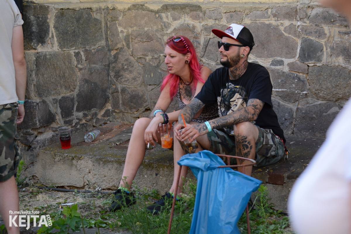 Punk Rock for Ferdinand: nejen dospěláci pařili na RV-4, The Fialky nebo !V.V.Ú.