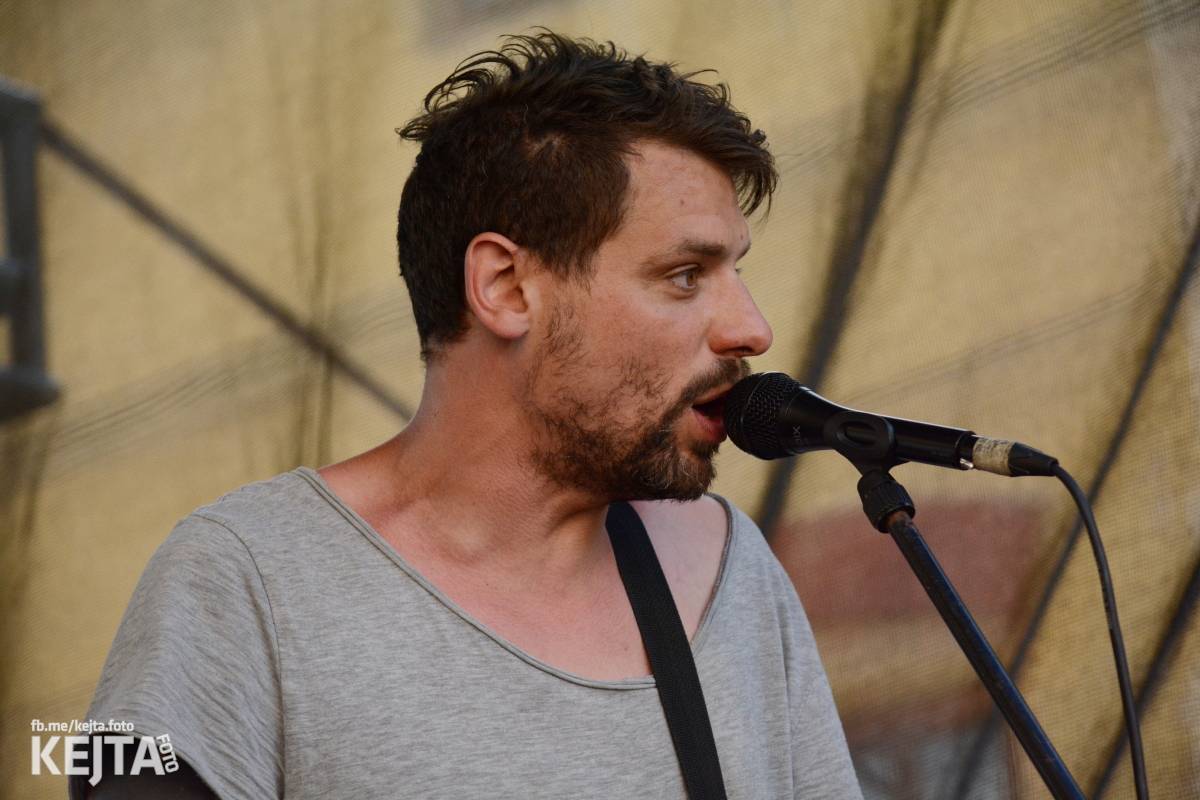 Punk Rock for Ferdinand: nejen dospěláci pařili na RV-4, The Fialky nebo !V.V.Ú.