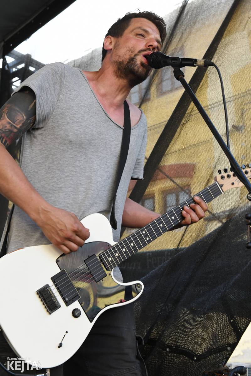 Punk Rock for Ferdinand: nejen dospěláci pařili na RV-4, The Fialky nebo !V.V.Ú.