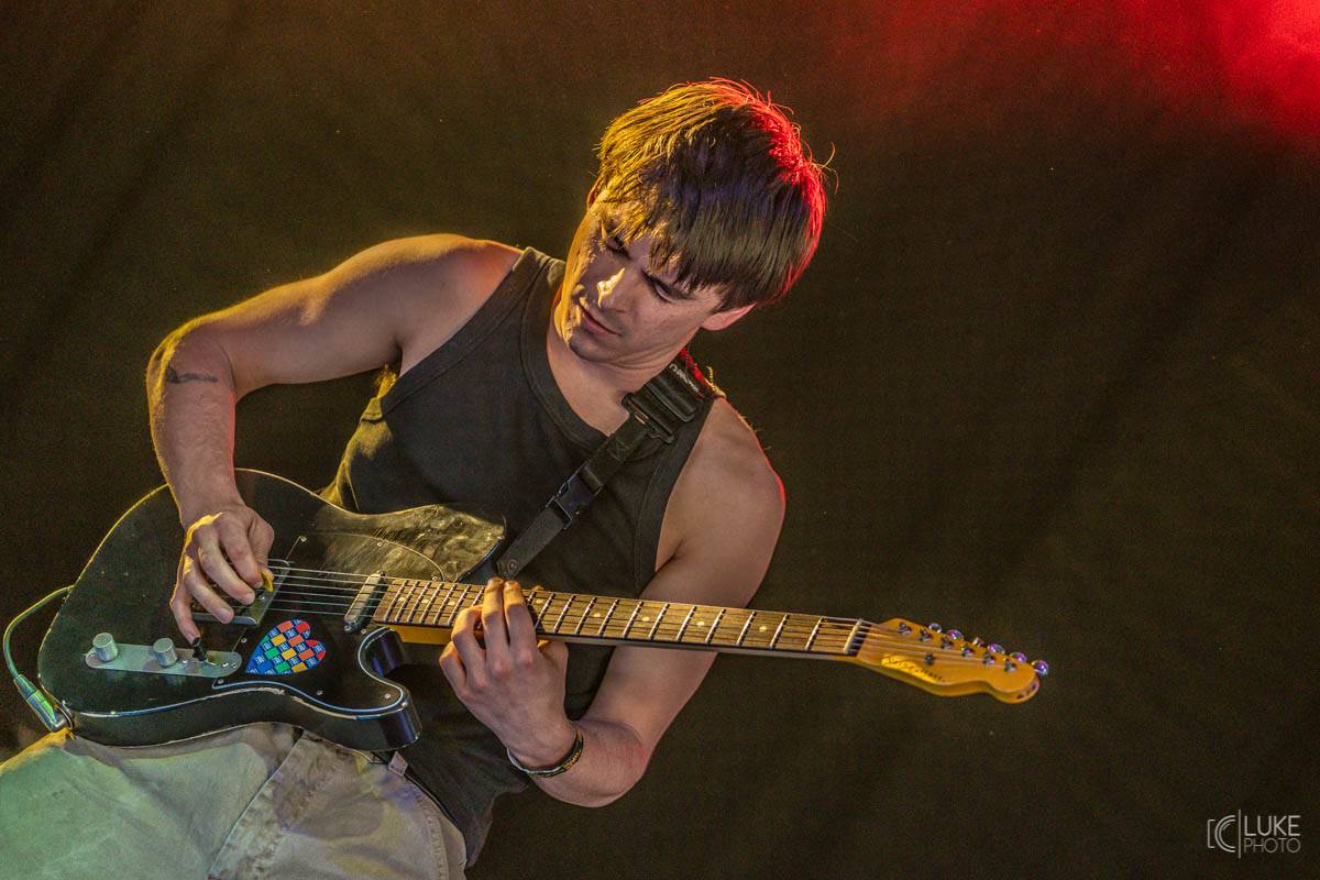 Závěrečný den Rock For People patřil Green Day, Sum 41 a Weezer, bavila i Vypsaná fiXa