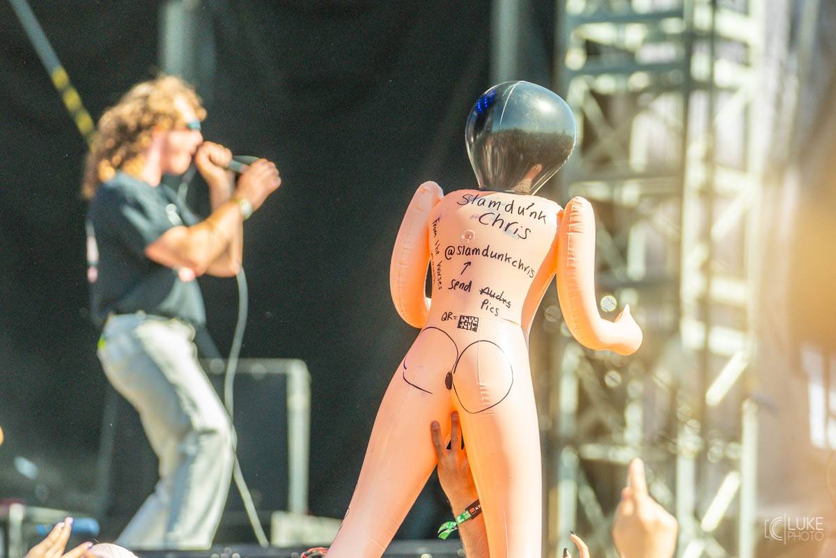 Závěrečný den Rock For People patřil Green Day, Sum 41 a Weezer, bavila i Vypsaná fiXa