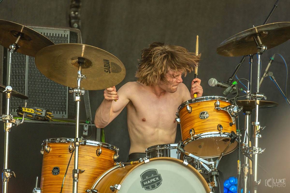 Závěrečný den Rock For People patřil Green Day, Sum 41 a Weezer, bavila i Vypsaná fiXa