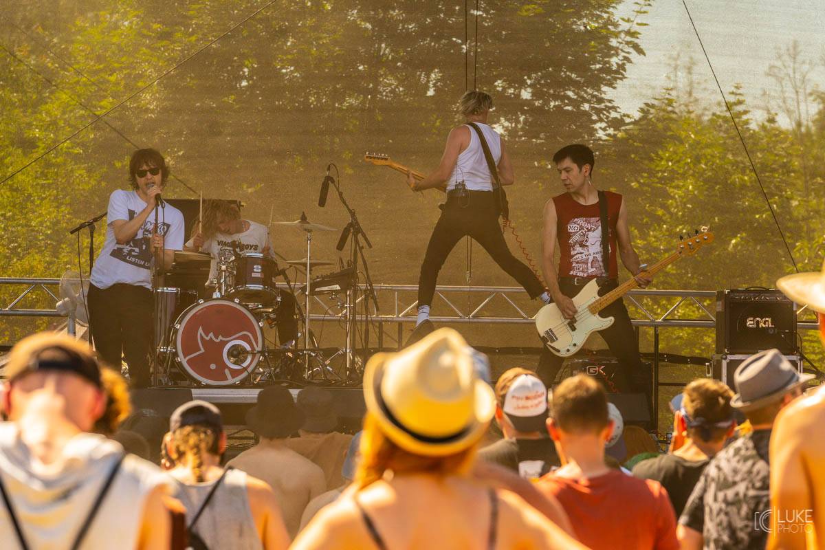 Závěrečný den Rock For People patřil Green Day, Sum 41 a Weezer, bavila i Vypsaná fiXa