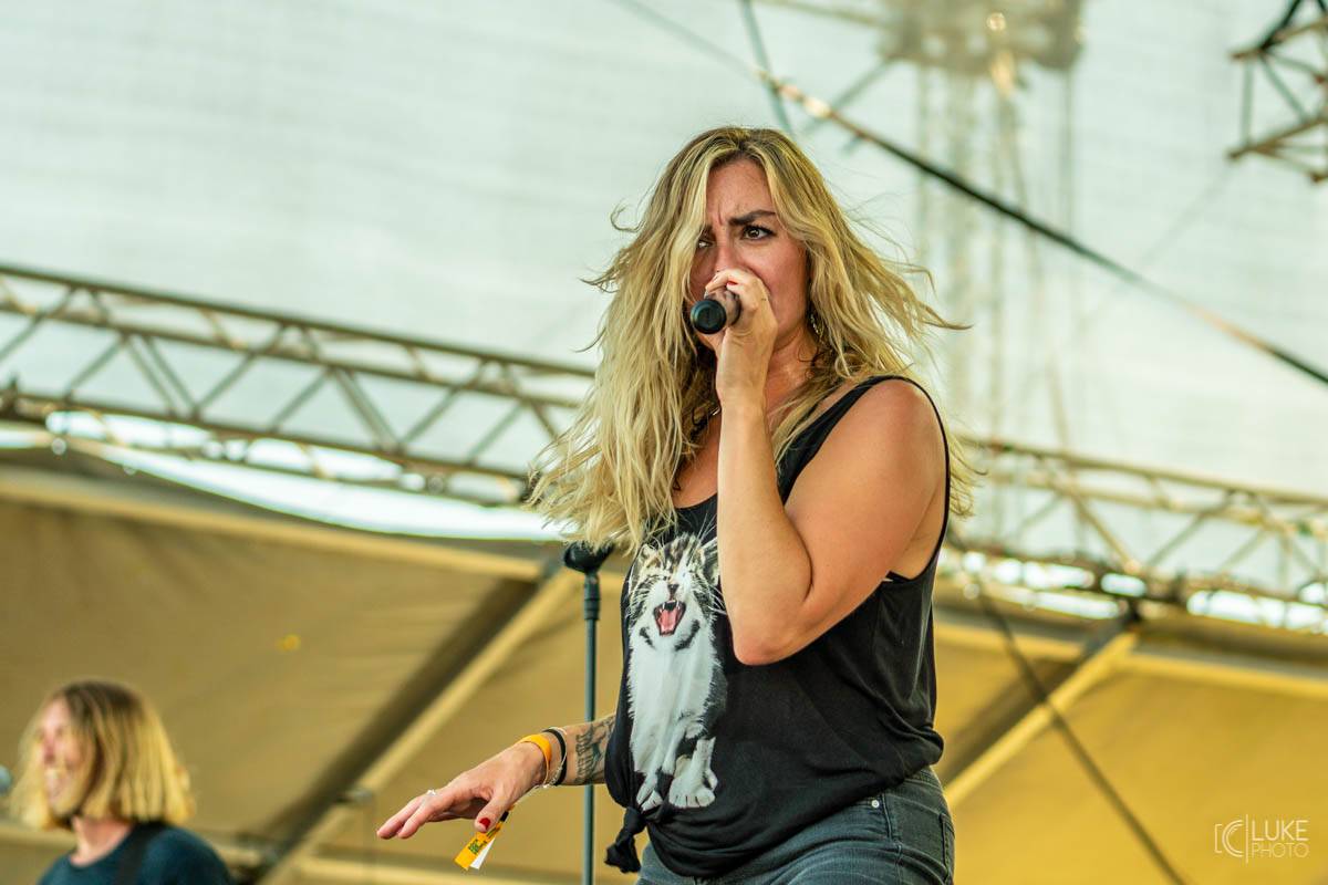 Závěrečný den Rock For People patřil Green Day, Sum 41 a Weezer, bavila i Vypsaná fiXa