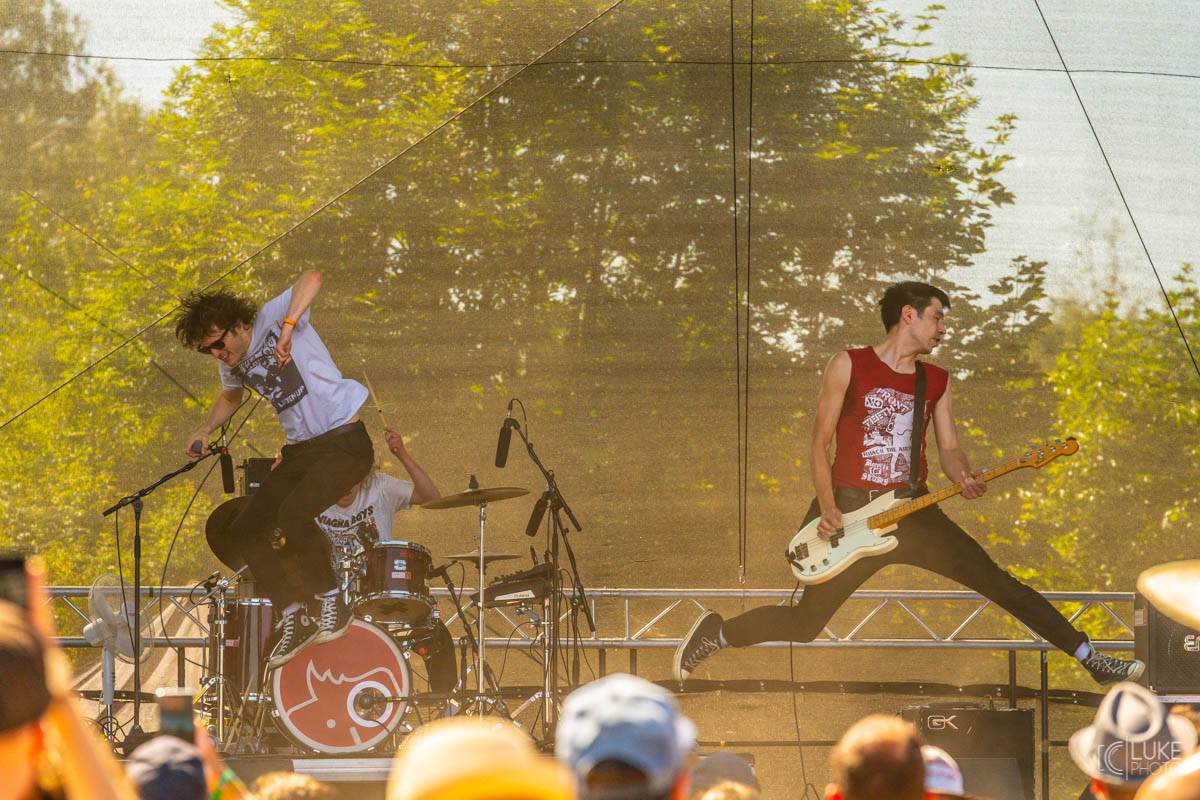 Závěrečný den Rock For People patřil Green Day, Sum 41 a Weezer, bavila i Vypsaná fiXa