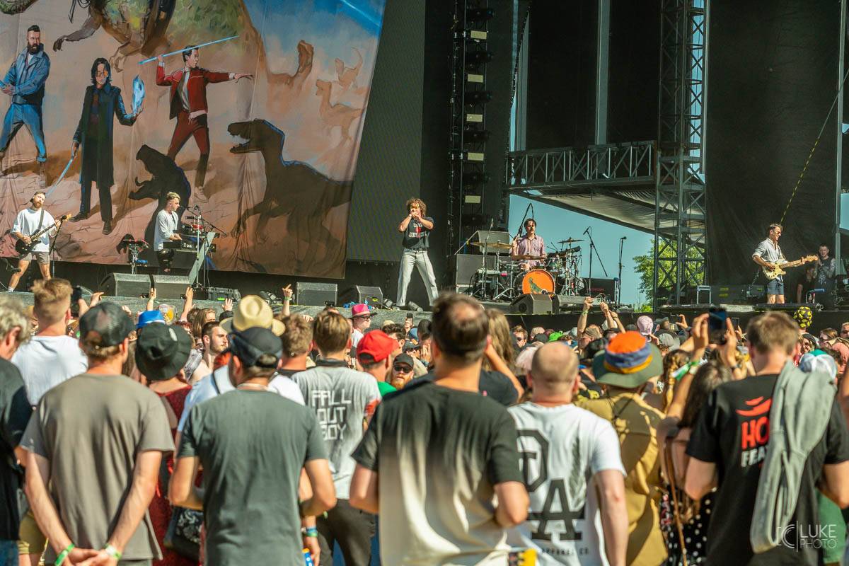 Závěrečný den Rock For People patřil Green Day, Sum 41 a Weezer, bavila i Vypsaná fiXa