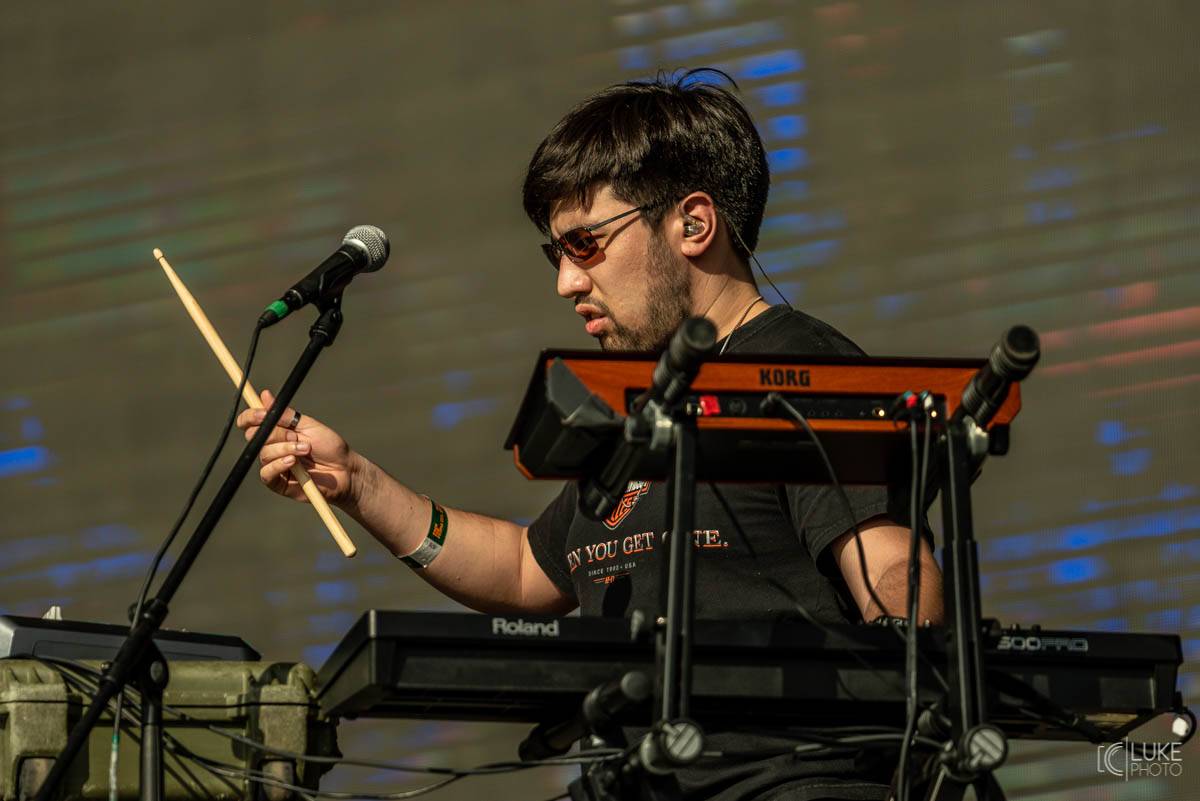 Závěrečný den Rock For People patřil Green Day, Sum 41 a Weezer, bavila i Vypsaná fiXa