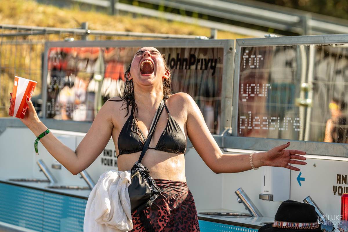 Závěrečný den Rock For People patřil Green Day, Sum 41 a Weezer, bavila i Vypsaná fiXa