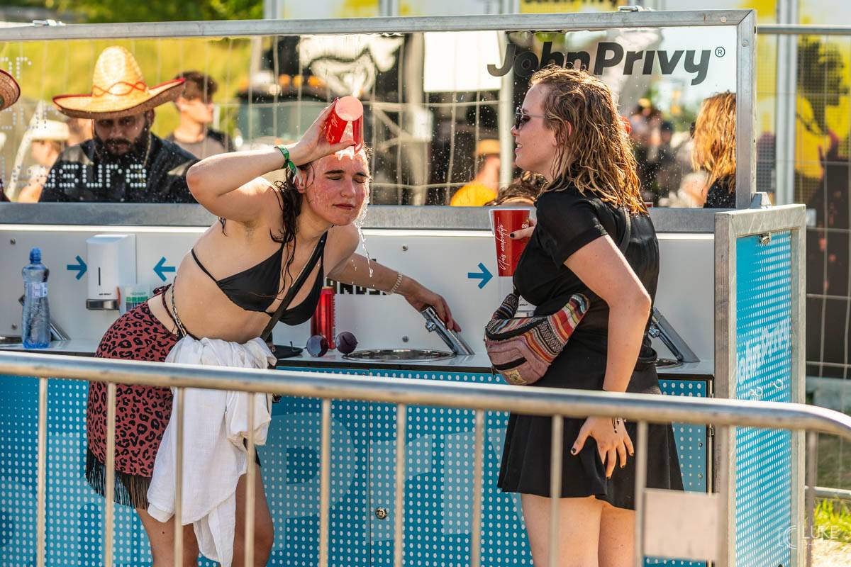 Závěrečný den Rock For People patřil Green Day, Sum 41 a Weezer, bavila i Vypsaná fiXa