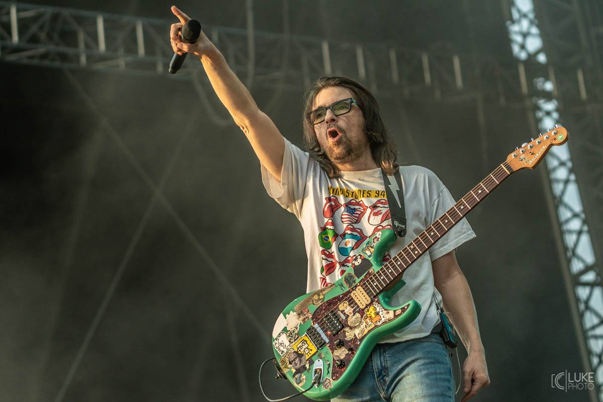 Závěrečný den Rock For People patřil Green Day, Sum 41 a Weezer, bavila i Vypsaná fiXa