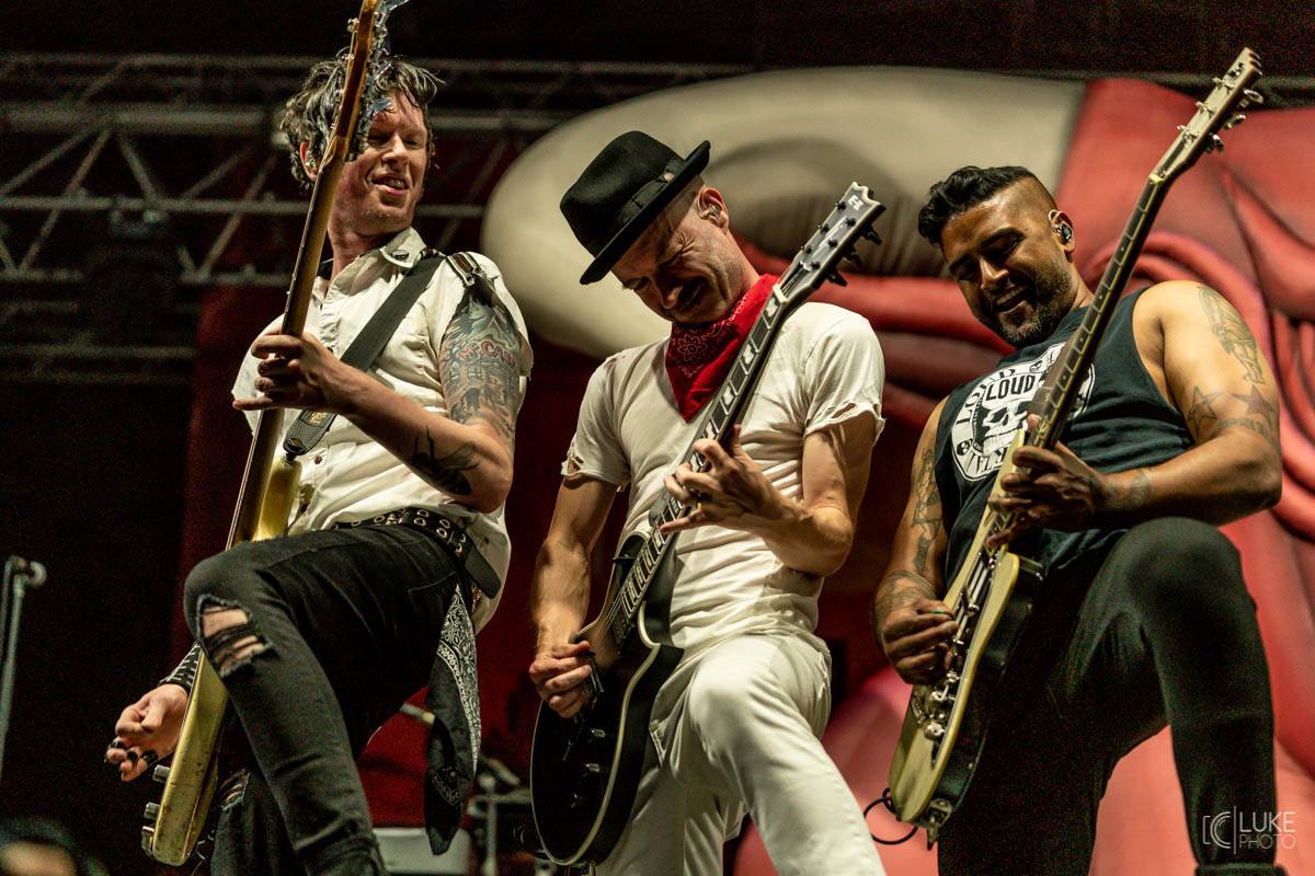 Závěrečný den Rock For People patřil Green Day, Sum 41 a Weezer, bavila i Vypsaná fiXa