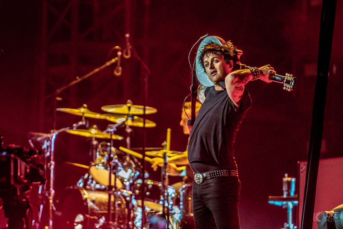 Závěrečný den Rock For People patřil Green Day, Sum 41 a Weezer, bavila i Vypsaná fiXa