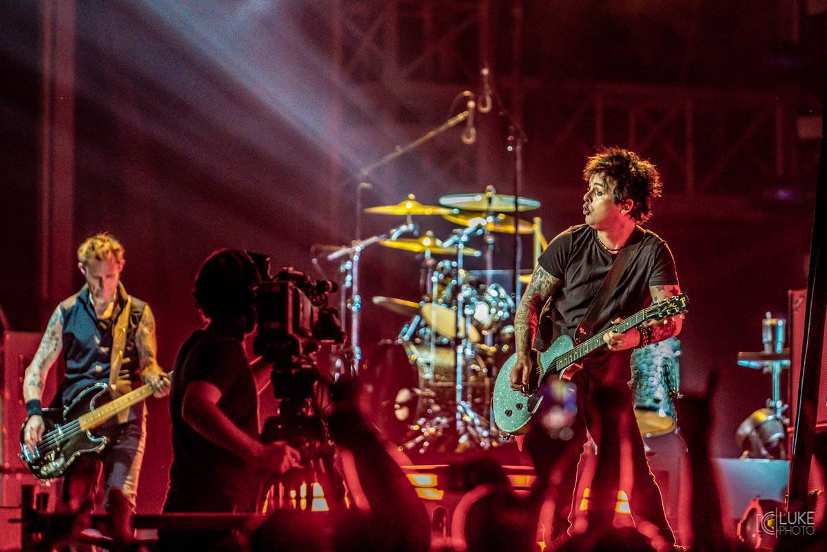 Závěrečný den Rock For People patřil Green Day, Sum 41 a Weezer, bavila i Vypsaná fiXa