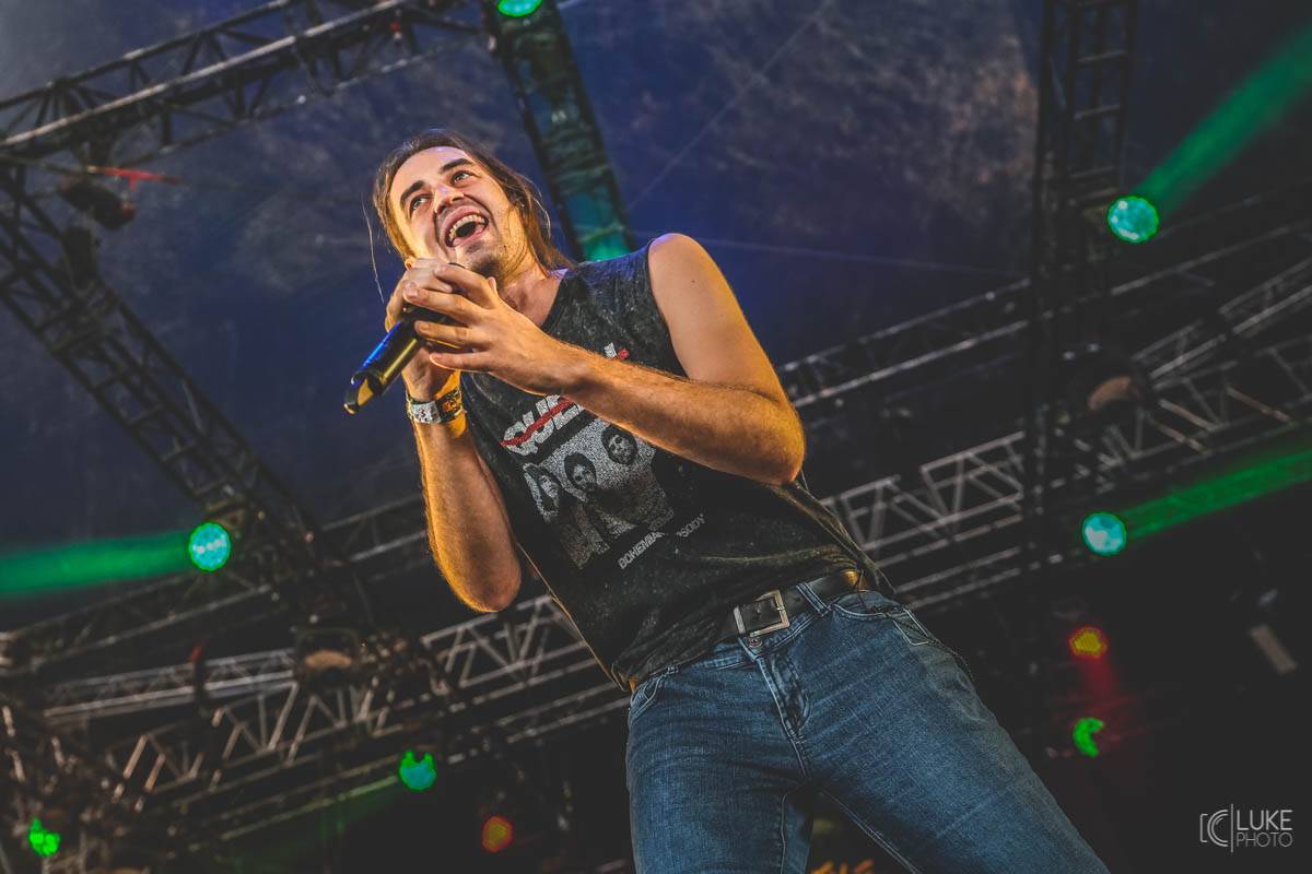 Závěrečný den Rock For People patřil Green Day, Sum 41 a Weezer, bavila i Vypsaná fiXa