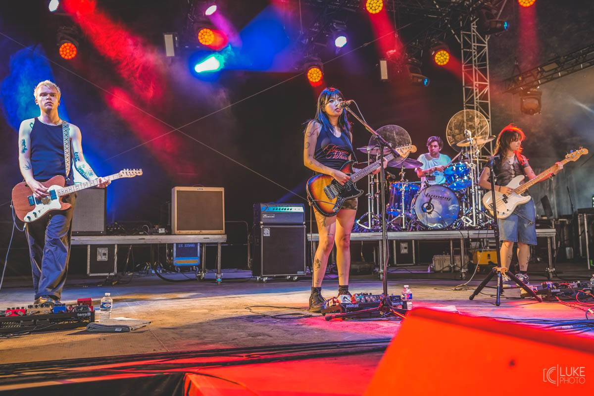 Závěrečný den Rock For People patřil Green Day, Sum 41 a Weezer, bavila i Vypsaná fiXa