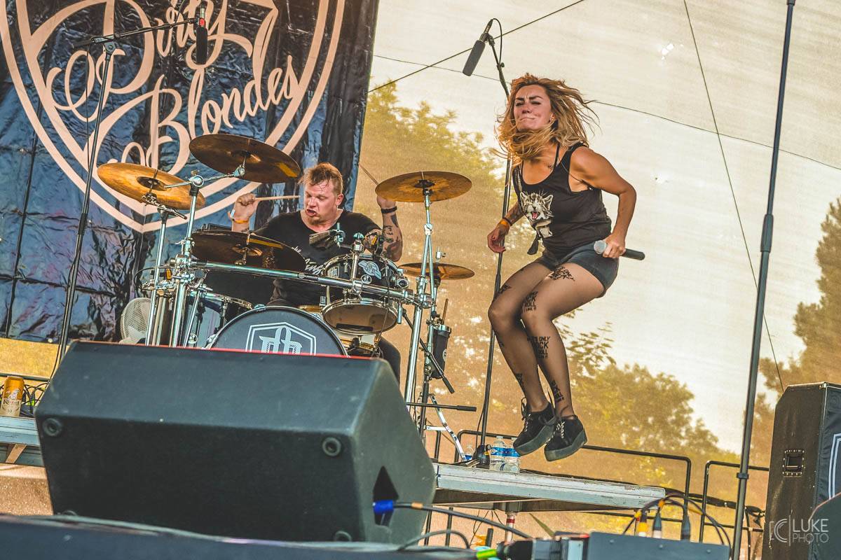 Závěrečný den Rock For People patřil Green Day, Sum 41 a Weezer, bavila i Vypsaná fiXa