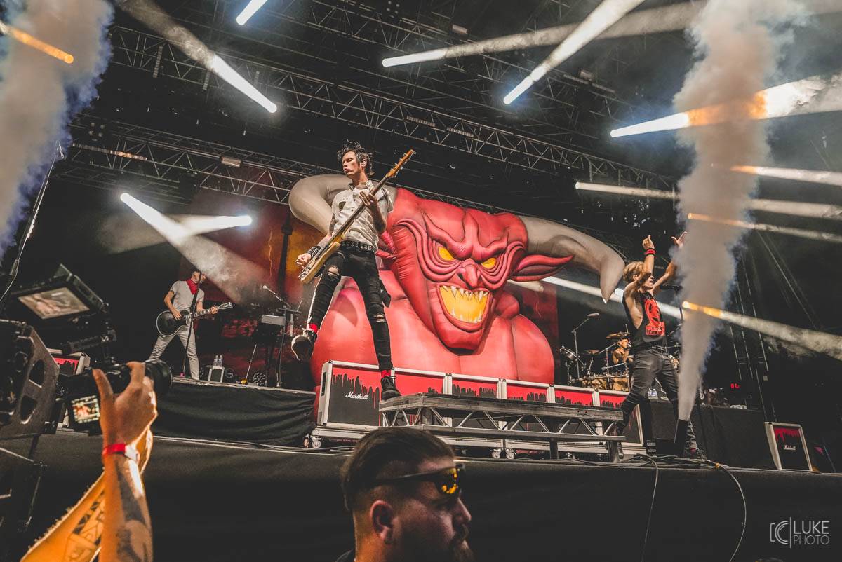 Závěrečný den Rock For People patřil Green Day, Sum 41 a Weezer, bavila i Vypsaná fiXa