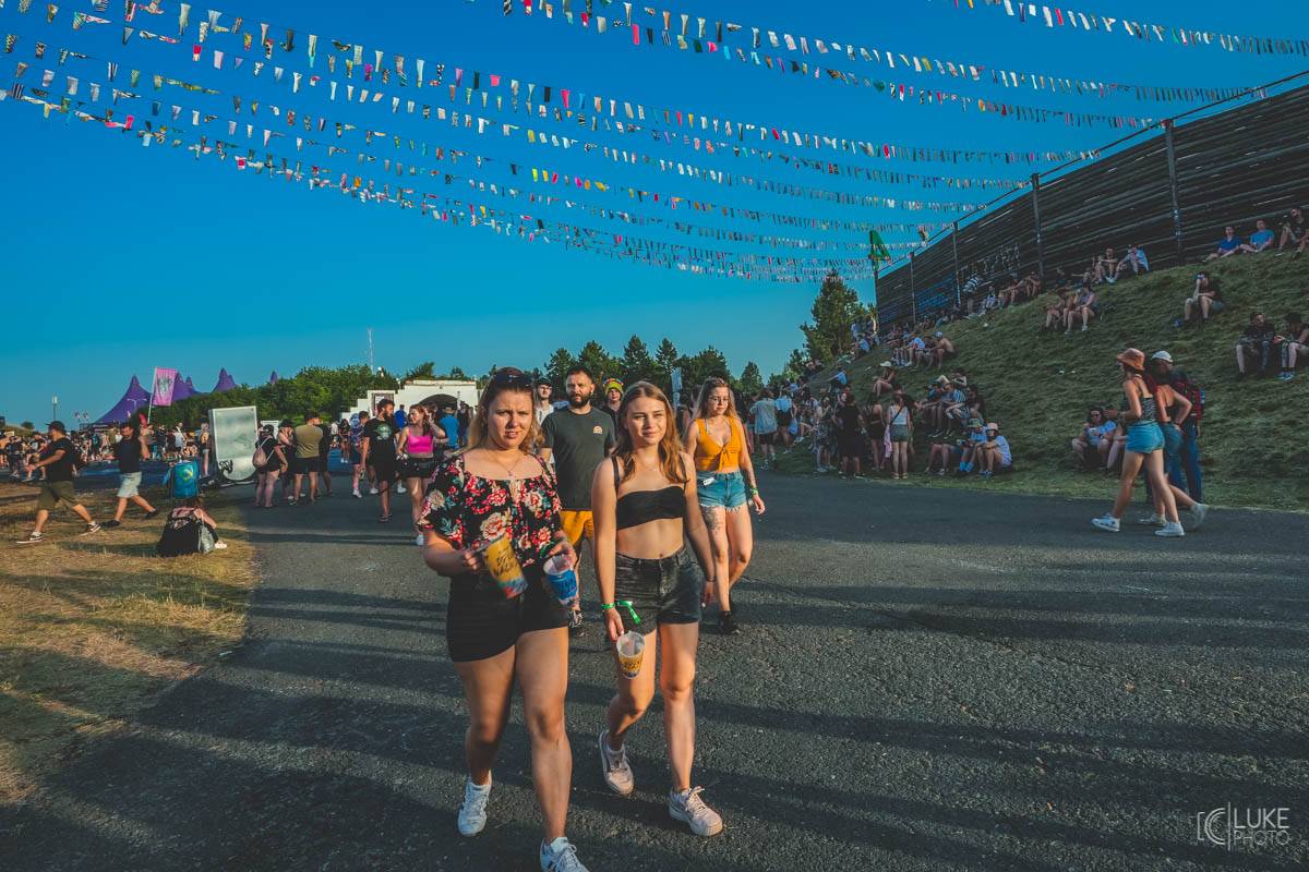 Závěrečný den Rock For People patřil Green Day, Sum 41 a Weezer, bavila i Vypsaná fiXa