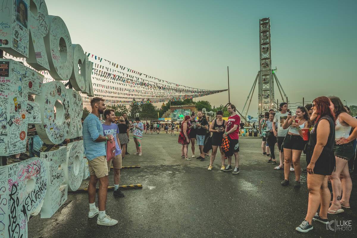 Závěrečný den Rock For People patřil Green Day, Sum 41 a Weezer, bavila i Vypsaná fiXa